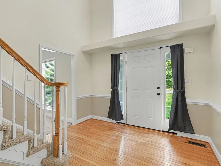 24 Crestwood Ln — Photo 32