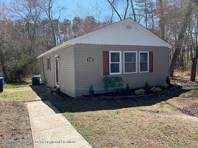 1st image of 638 Forest Ave