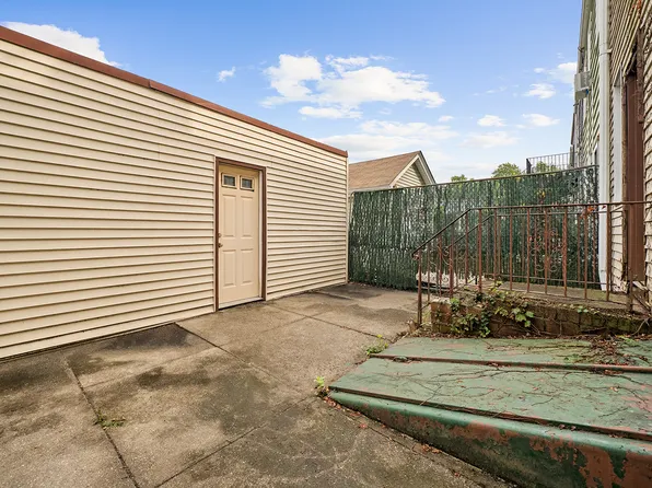 79-31 68th Road image 13 of 15