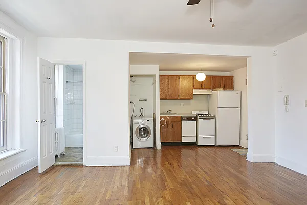 Sold by Stribling | media 10