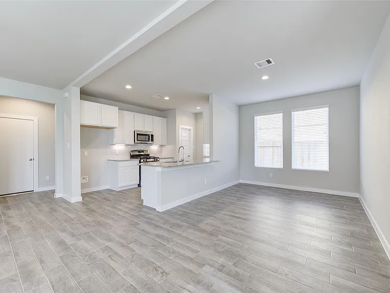 2623 Finley Ln — Photo 12