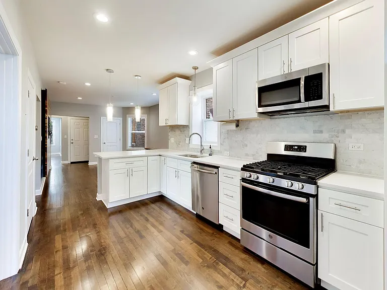 3313 N Kenneth Ave #1 — Photo 4