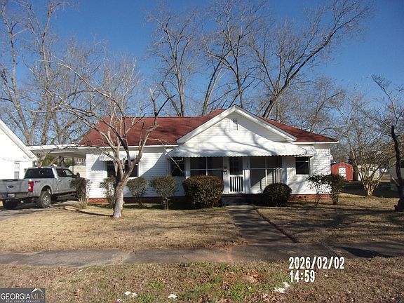 2nd image of 108 R St