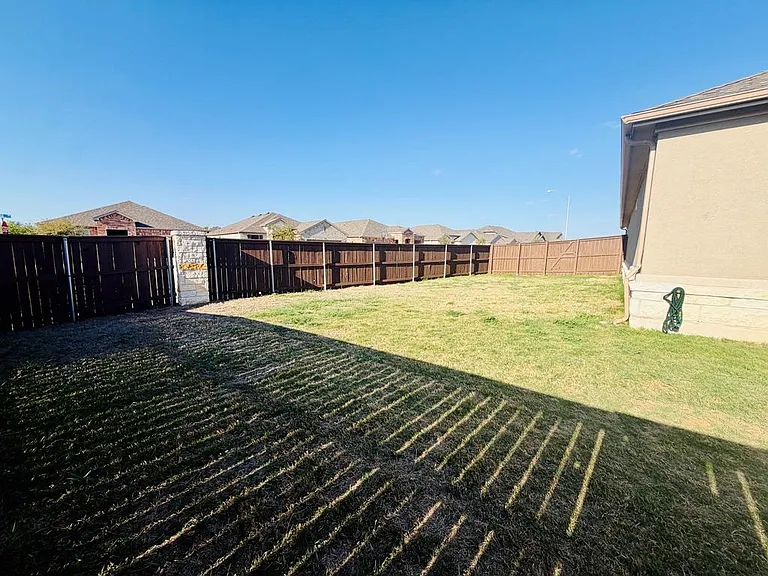 193 Slenderleaf Dr — Photo 17