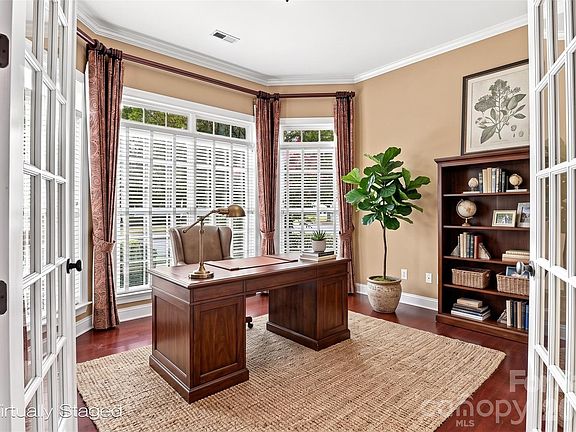 5th image of 155 Black Mountain Dr