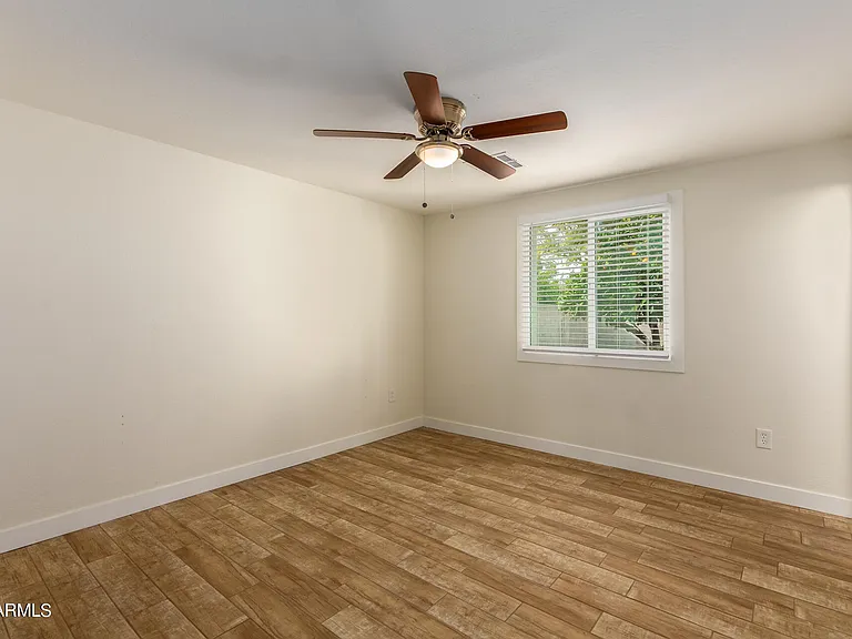 13838 N 37th Way — Photo 14