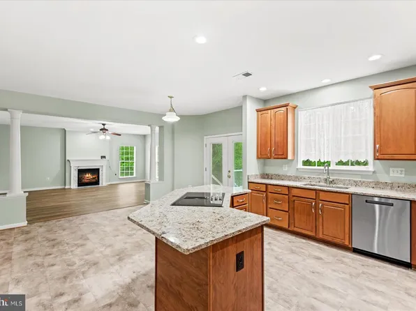 59 Twin Hill Ln, Stafford, VA 22554