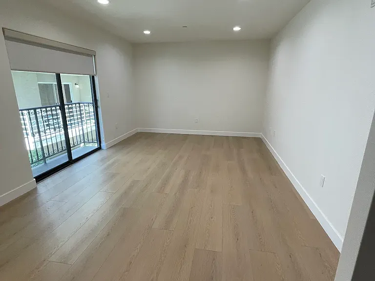 1146 N Hacienda Pl #4 — Photo 10