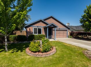 2471 NE 3rd St, Redmond, OR 97756
