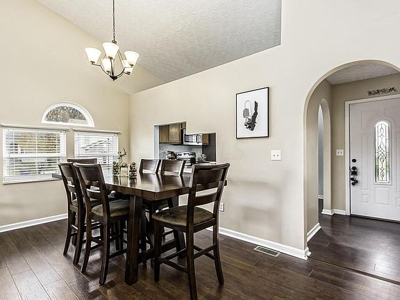 5th image of 1373 Pine Wild Dr
