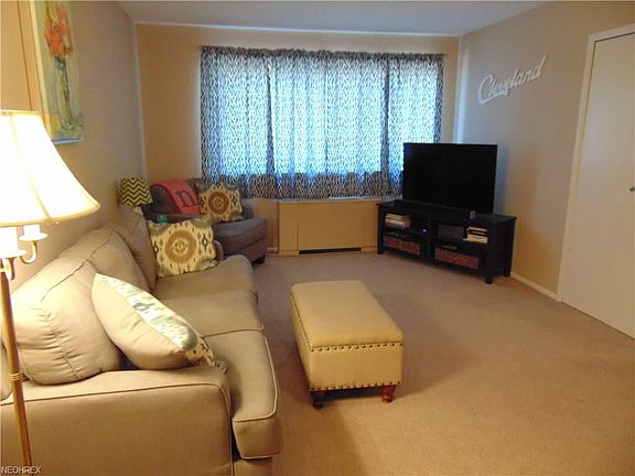4th image of 18501 Hilliard Blvd APT 312
