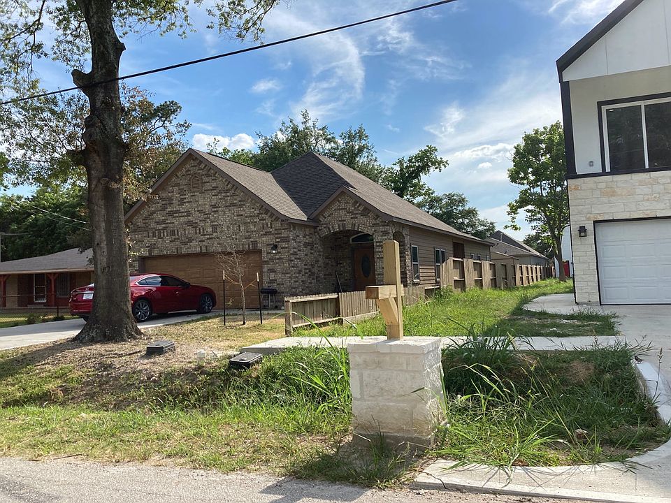 2nd image of 8619 Bertwood St