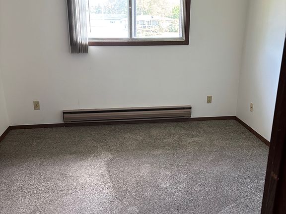 5th image of 4406 Markle Rd APT 15