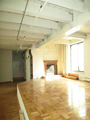 Rented by Brooklyn Bridge | media 23