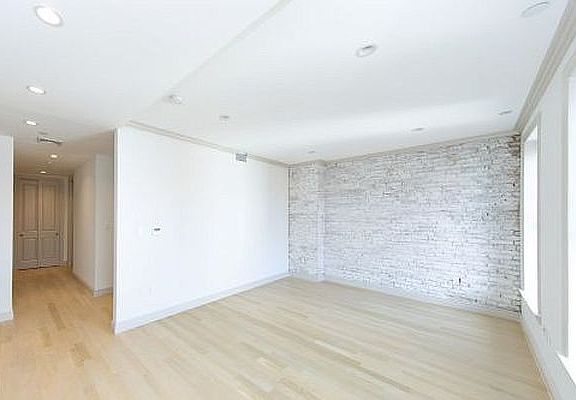 3rd image of 371 E 10th St #5A