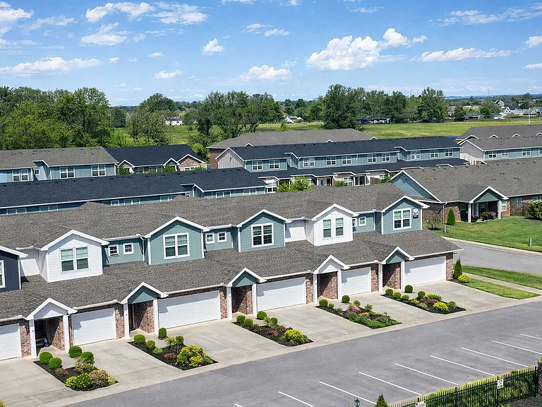 Sycamore Heights Townhome — Photo 28