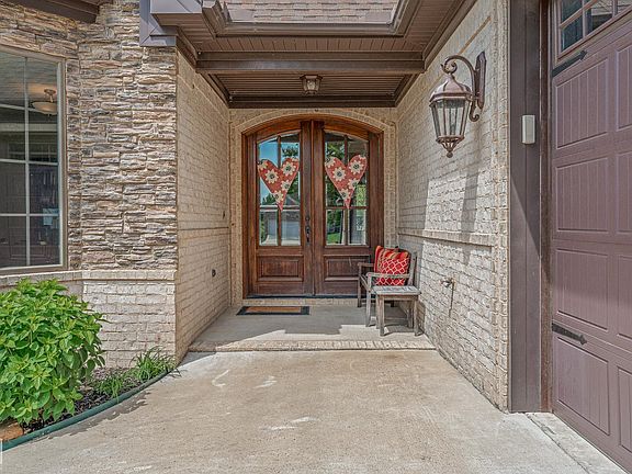 3rd image of 4924 Winged Foot Ln