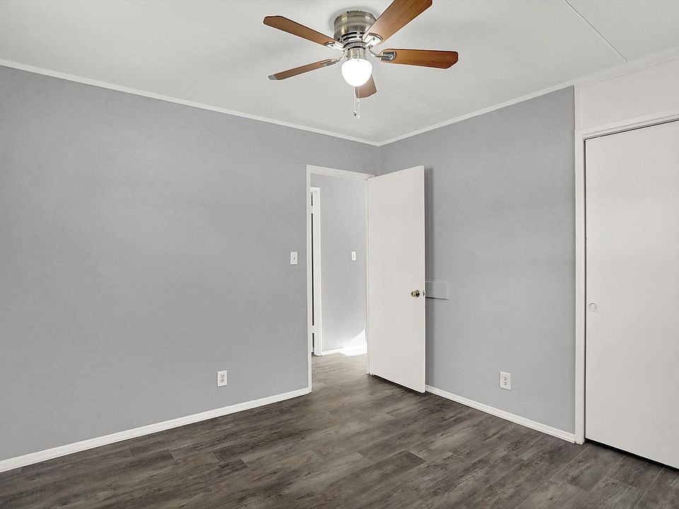 1st image of 7310 Parkside Dr