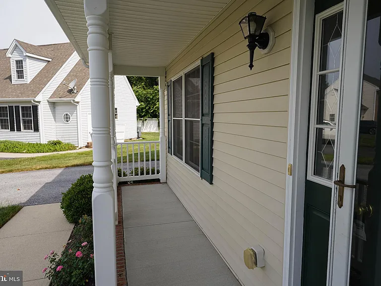 1331 Aspen Dr — Photo 14