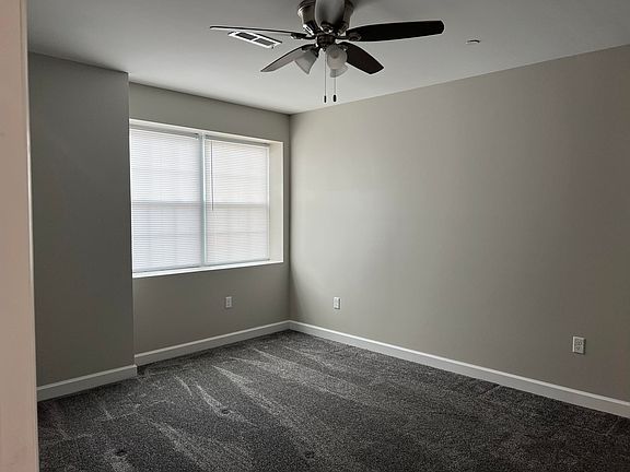 4th image of 195 Phillips Park Dr #109