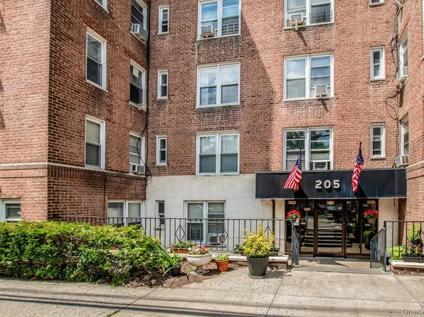 205 East 238th Street #4C, Bronx, NY 10470