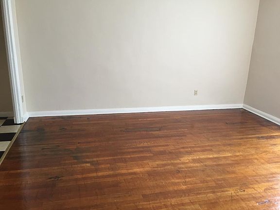 3rd image of 3536 N Meridian St APT 309