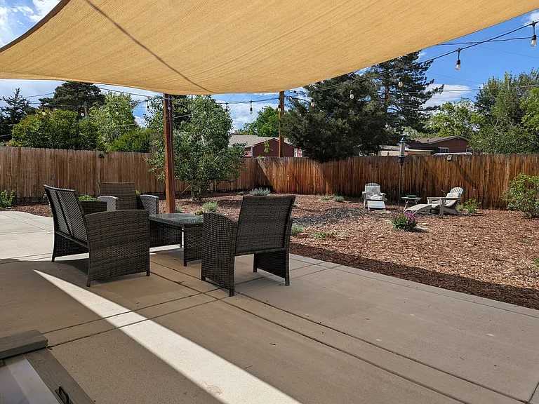W Colorado Pl — Photo 10