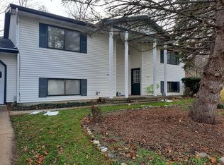 102 E Dill Dr, Dewitt, MI 48820