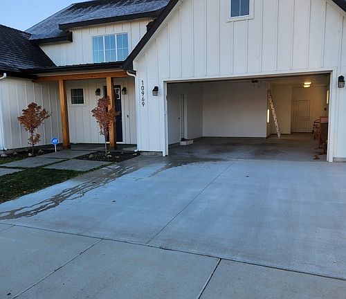 2nd image of 10969 W Wildlife St