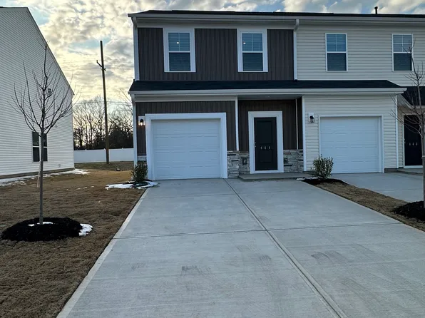 141 Randwick Ln, Greer, SC