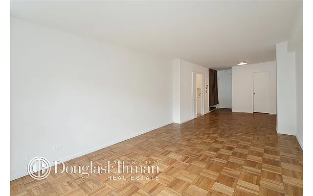 Sold by Douglas Elliman | media 25