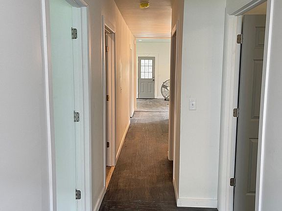 3rd image of 1122 S Quaker Ave #1