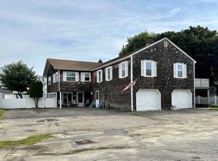 55 Woodstock St, Hampton, NH 03842