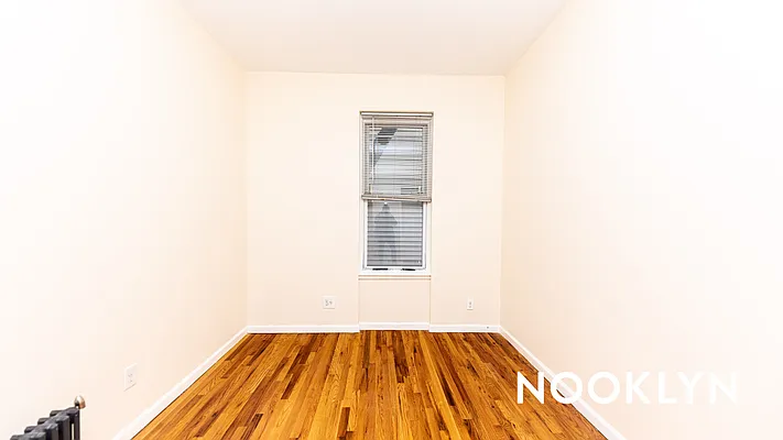 Rented by Nooklyn NYC LLC | media 34