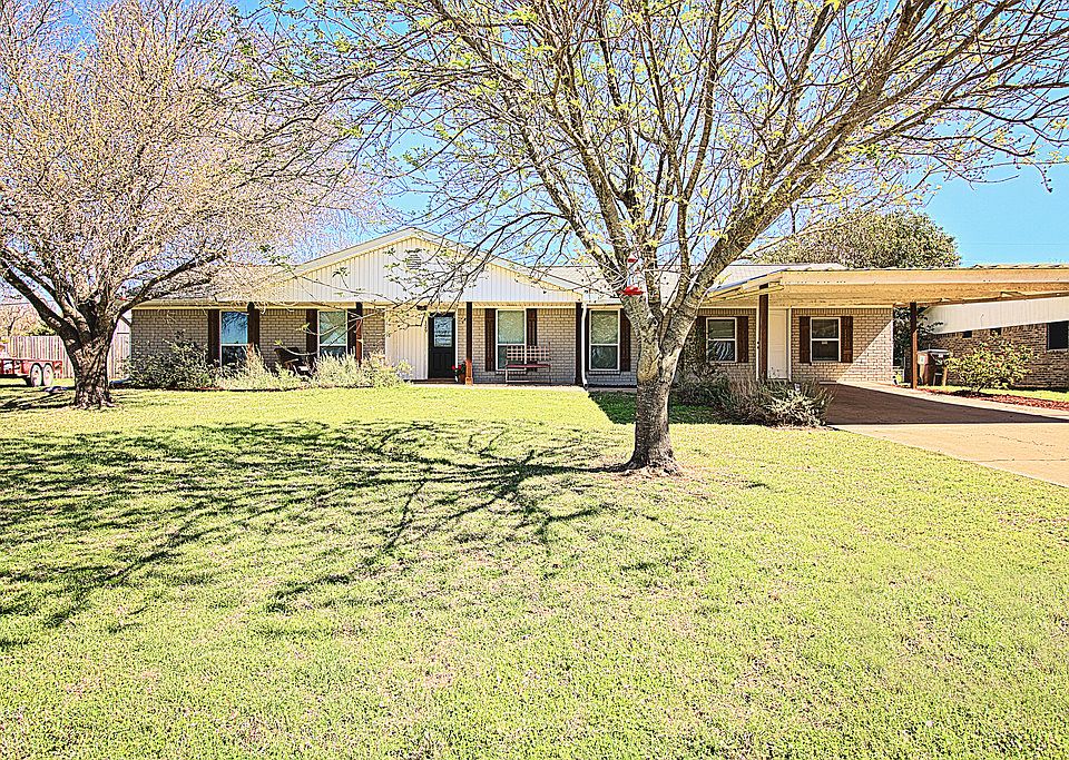 1st image of 129 Moses Manor Dr
