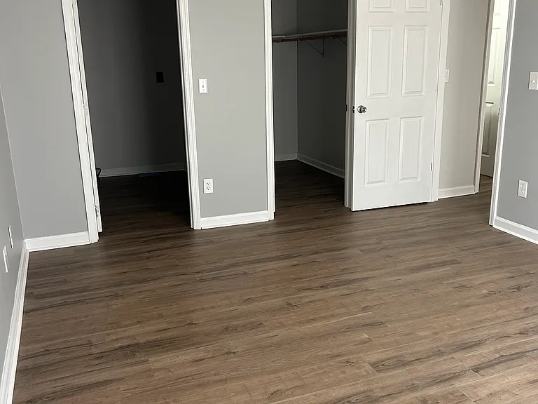 1462 Broad St #12 — Photo 8