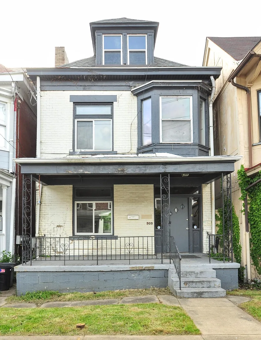 909 N Saint Clair St photo 1