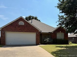 8413 E Lansing Ave, Broken Arrow, OK 74014