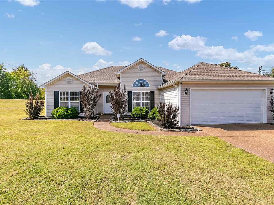 1st image of 57 Ivy Hill Dr