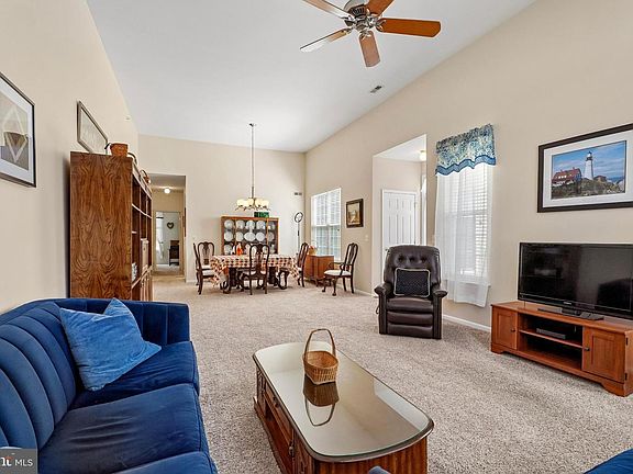 5th image of 806 Devonshire Ct #59