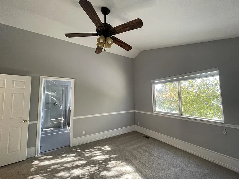 1201 E Parkstone Dr — Photo 16