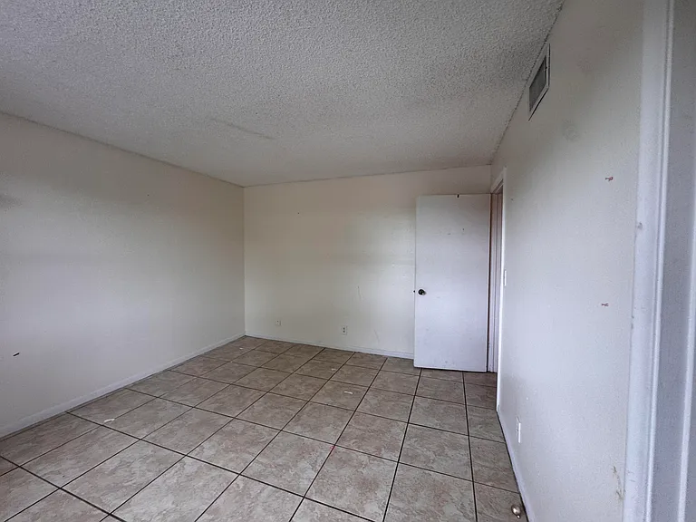 2050 N Congress Ave #207 — Photo 5