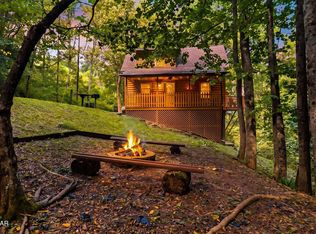 3163 Sourwood Way, Sevierville, TN 37862