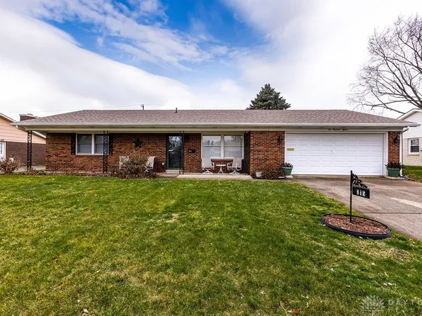 215 N Smith St, New Carlisle, OH 45344