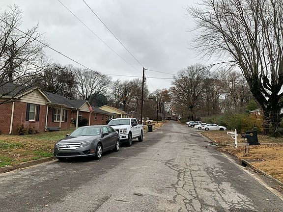 5th image of 521 Walnut Ave