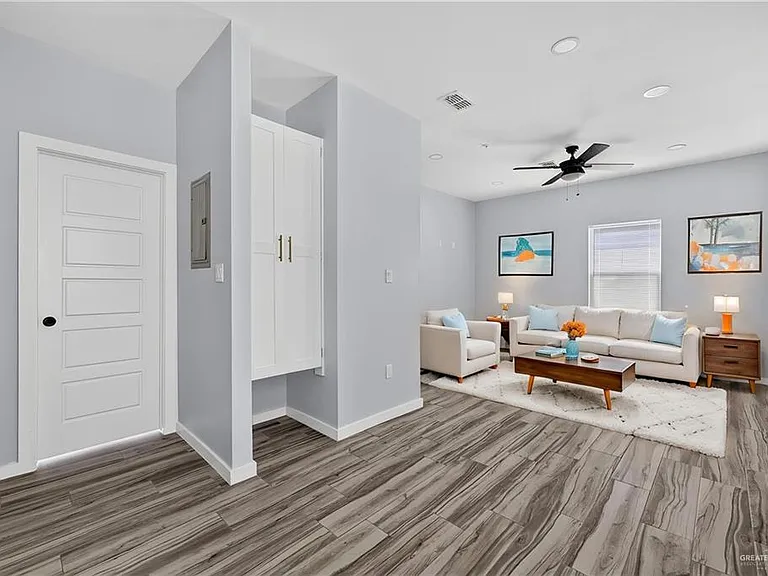1207 W Kennedy St #6 — Photo 8