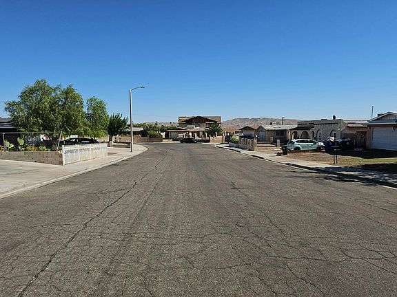 4th image of 308 Forest Ave