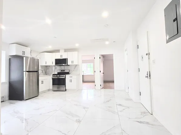 57-39 Lawrence St Floor 3, Flushing, NY 11355
