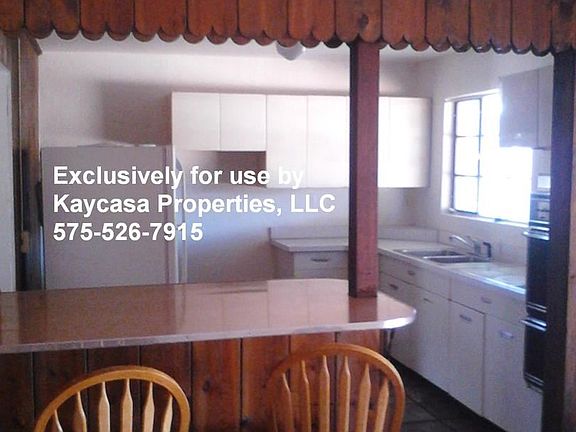 3rd image of 875 Lees Dr