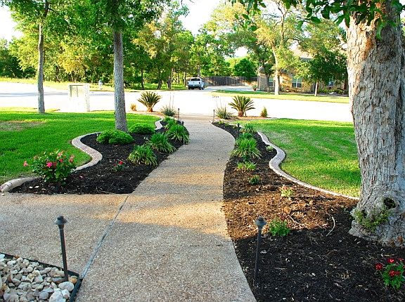 3rd image of 445 Eagle Landing Dr